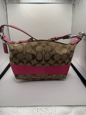 Y2K early 2000”s Coach Beige Signature Canvas Shoulder Bag with Pink Trim